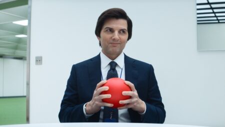 Adam Scott como Mark em Ruptura (Reprodução / Apple TV+)