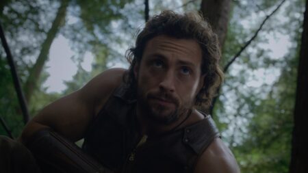Aaron Taylor-Johnson em Kraven - O Caçador (Reprodução / Sony Pictures)