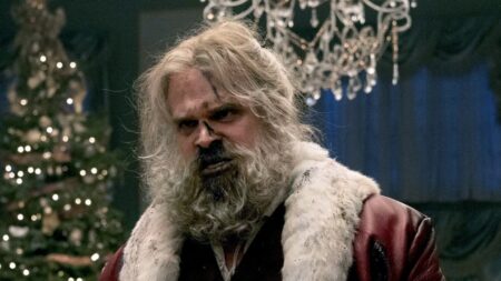 David Harbour em Noite Infeliz (Reprodução)