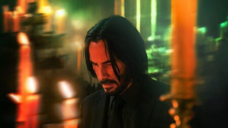 Keanu Reeves afirma que seus joelhos não aguentam novo filme de John Wick Keanu Reeves em John Wick 3.