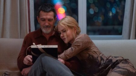 Nicole Kidman e Antonio Banderas em Babygirl (Reprodução)