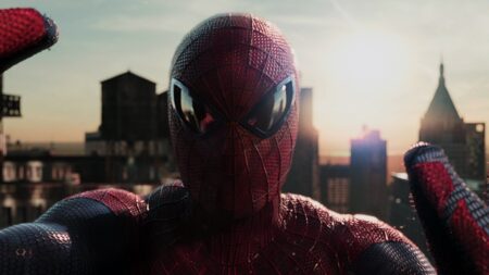 Andrew Garfield em O Espetacular Homem-Aranha (Reprodução / Sony)