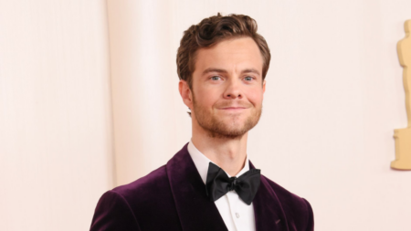 Jack Quaid manda um recado especial para os fãs e divulga novo filme na CCXP