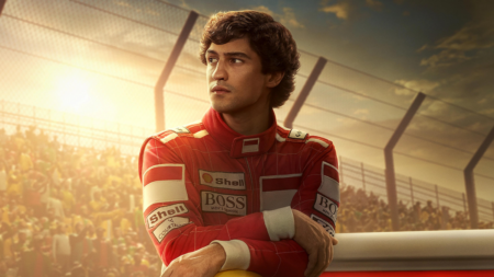 Senna: série recebe chuva de comentários negativos no Rotten Tomatoes Gabriel Leone na série do Senna da Netflix