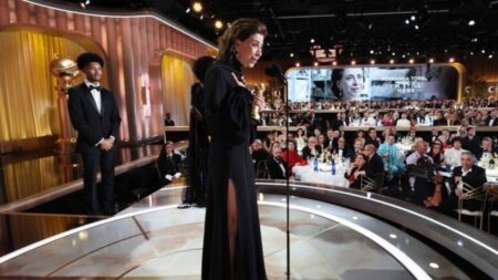 Fernanda Torres no Globo de Ouro (Reprodução / YouTube)