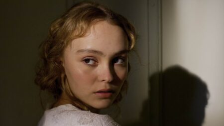 Lily-Rose Depp em A Dançarina (Reprodução)