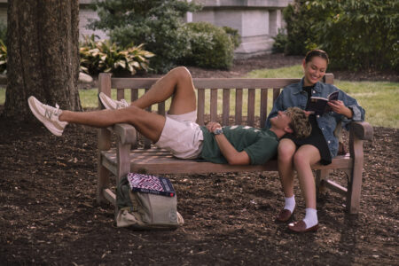 Temporada final de O Verão Que Mudou Minha Vida ganha primeiras imagens Jeremiah (Gavin Casalegno) e Belly (Lola Tung) em O Verão Que Mudou Minha Vida (Divulgação / Prime Video)