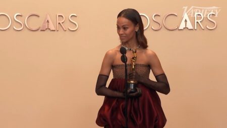 Zoe Saldaña no Oscar 2025 (Reprodução / X)