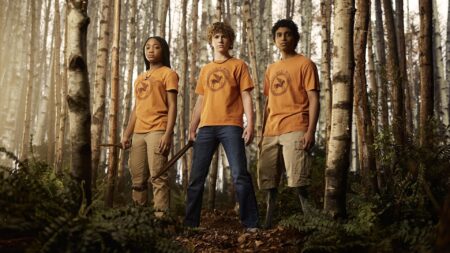 Walker Scobell, Leah Sava Jeffries e Aryan Simhadri em Percy Jackson e os Olimpianos (Divulgação / Disney)