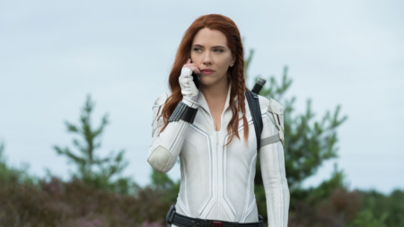 Scarlett Johansson descarta retorno de Viúva Negra ao MCU: “Ela está morta” Scarlett Johansson como Natasha Romanoff em Viúva Negra (Reprodução / Marvel)