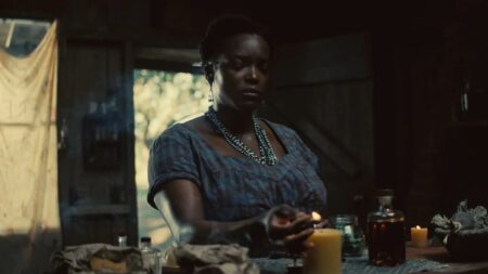 Ryan Coogler fala do protagonismo feminino em Pecadores Wunmi Mosaku como Annie em Pecadores (Reprodução / Warner Bros.)