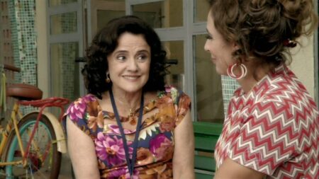Marieta Severo como Dona Nenê em A Grande Família (Reprodução)