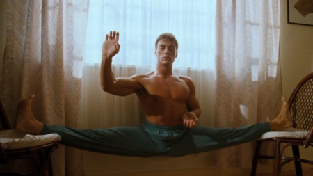 O Grande Dragão Branco pode ganhar remake pela A24 Jean-Claude Van Damme como Frank Dux (Reprodução / Paramount Pictures)