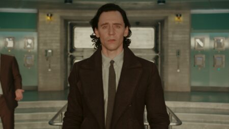 Tom Hiddleston aborda sua participação em Vingadores: Apocalipse Tom Hiddleston como Loki em Loki (Reprodução / Disney+)