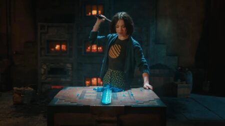Emma Myers como Natalie em Um Filme Minecraft (Reprodução / Warner Bros. Pictures)