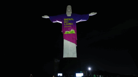 Bienal do Livro Rio 2025 terá noite de pré-estreia e uma Praça com protagonismo para as tribos literárias Bienal do Livro Rio 2025 terá noite de pré-estreia e uma Praça com protagonismo para as tribos literárias