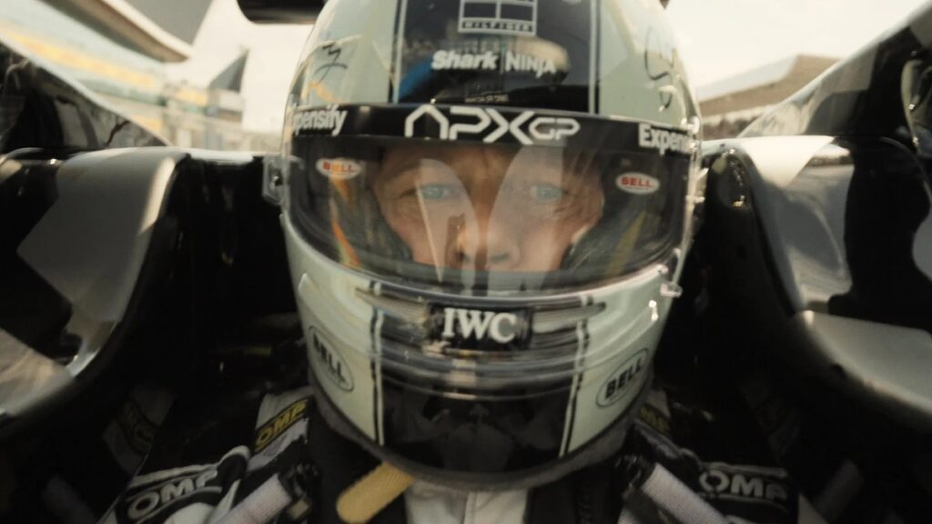 Warner Bros. divulga novo trailer eletrizante de F1, com Brad Pitt Brad Pitt como Sonny em F1 (Reprodução / Warner Bros.)