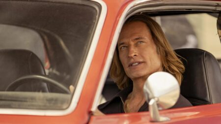 Josh Holloway como Jim em Duster (Reprodução / Max)