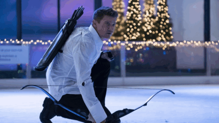Jeremy Renner como Gavião Arqueiro em Gavião Arqueiro Reprodução / Disney+)