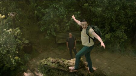 Pedro Pascal como Joel e Bella Ramsey como Ellie em The Last of Us (Reprodução / HBO)