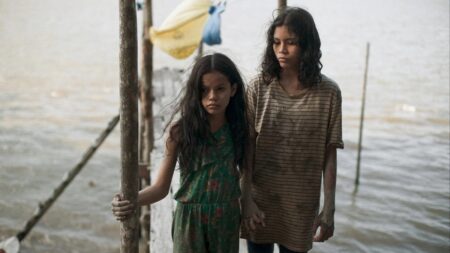 Marianna Brennand, diretora de Manas, é premiada em Cannes Jamilli Correa como Marcielle em Manas (Reprodução / Paris Filmes)