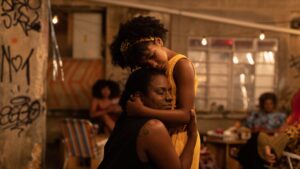Shirley Cruz como Gal e Rihanna Barbosa como Rihanna em A Melhor Mãe do Mundo (Divulgação / +Galeria)