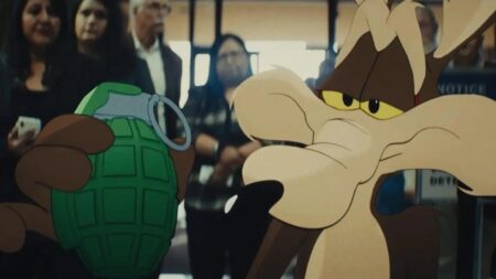 John Cena comemora o lançamento de Coyote vs. Acme Coyote vs. Acme