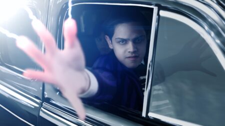 Isaac Ordonez como Feioso em Wandinha (Reprodução / Netflix)