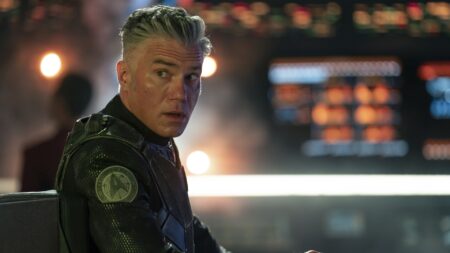 Anson Mount como Christopher Pike em Star Trek: Strange New Worlds (Divulgação / Paramount+)