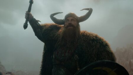 Gerard Butler revela que só virou protagonista de Hollywood ao se inspirar em colegas Gerard Butler como Stoico em Como Treinar o Seu Dragão (Reprodução / Universal Pictures)