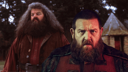 Harry Potter: Nick Frost promete respeitar o legado de Robbie Coltrane na série Harry Potter: Nick Frost promete respeitar o legado de Robbie Coltrane na série