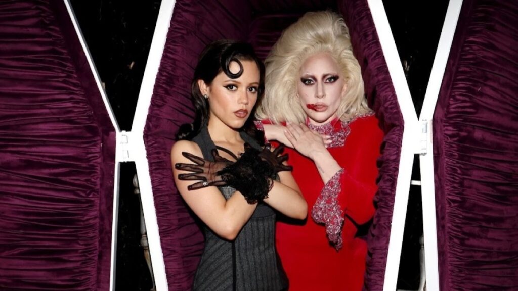 Lady Gaga se apresenta no TUDUM 2025 e ganha papel em Wandinha Jenna Ortega e Lady Gaga no TUDUM 2025 (Divulgação / Netflix)