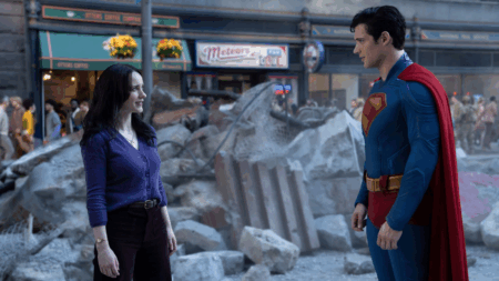 Rachel Brosnahan e David Corenswet em Superman (Reprodução / Warner Bros.)