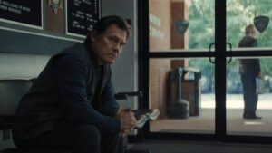Josh Brolin diz qual é a “cura” para a grande quantidade de filmes ruins Josh Brolin como Archer em A Hora do Mal (Reprodução / Warner Bros.)