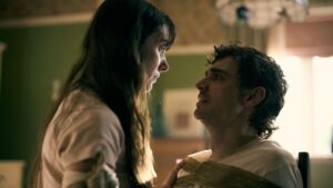 Alison Brie como Millie e Dave Franco como Tim em Juntos (Reprodução / Diamond Films)