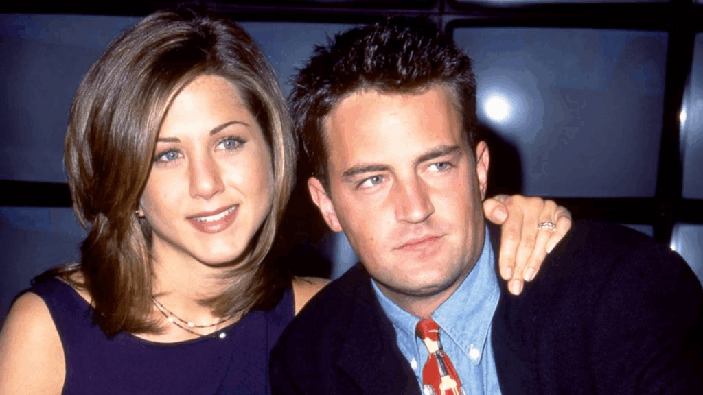 Jennifer Aniston diz que elenco de Friends já estava de luto por Matthew Perry antes de sua morte Jennifer Aniston e Matthew Perry (Reprodução)