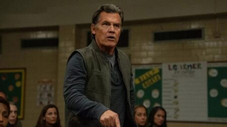 Josh Brolin como Archer em A Hora do Mal (Reprodução / Warner Bros.)