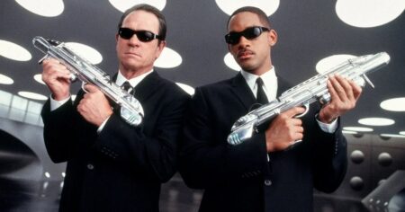 Will Smith e Tommy Lee Jones eternizaram a dupla de agentes na franquia MIB: Homens de Preto