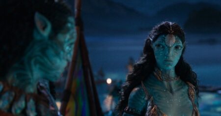 Cena de Avatar: Fogo e Cinzas com personagens da família de Jake e Neytiri, em destaque nos lançamentos desta semana nos cinemas.