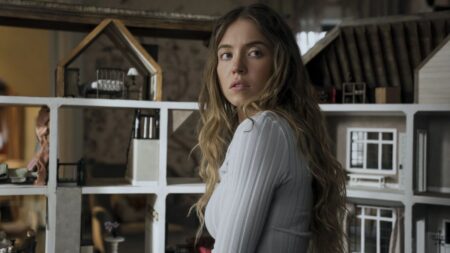 Sydney Sweeney em cena de A Empregada, um dos filmes que está na lista de maiores bilheterias de 2026