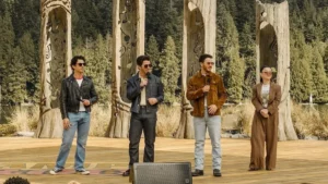 Camp Rock 3 ganha novo trailer e revela data de estreia; confira Jonas Brothers em cena promocional de Camp Rock 3