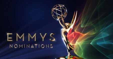 Troféus do Emmy em registro oficial da premiação de televisão