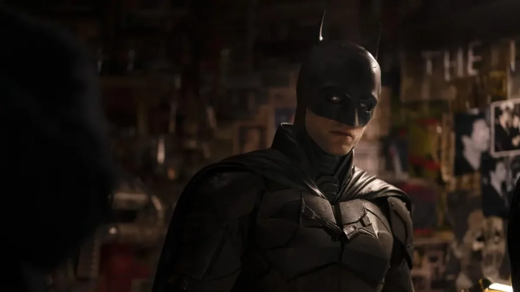 Batman Parte 2: site apaga fala de Sebastian Stan sobre papel de Duas-Caras; confira Robert Pattinson caracterizado como Batman em cena do personagem.