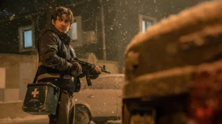 Austin Abrams em Resident Evil.